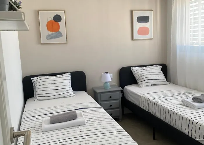 Mikonos V Solo Familias